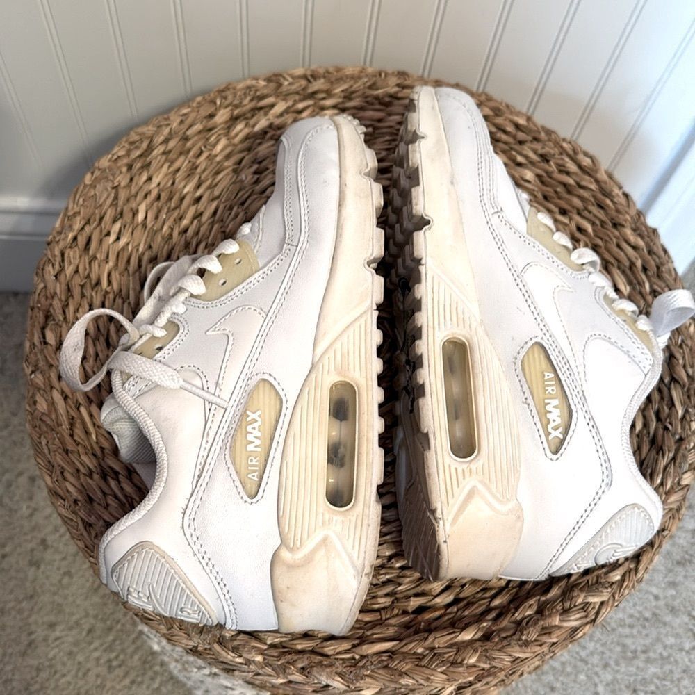 Nike Air Max White Sneakers - 5Y - Good Condition - Picture 10 of 12